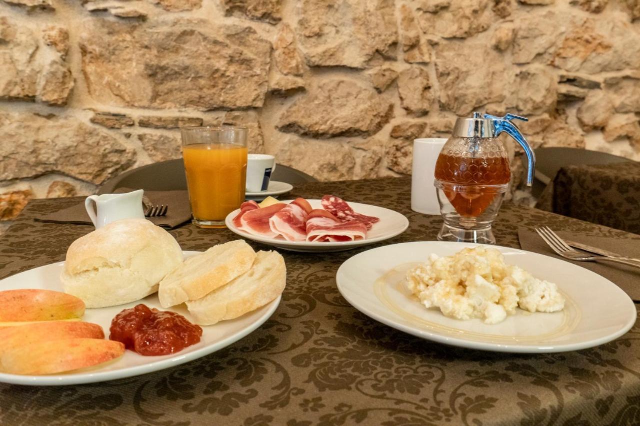 Goloritze Room And Breakfast Baunei Dış mekan fotoğraf